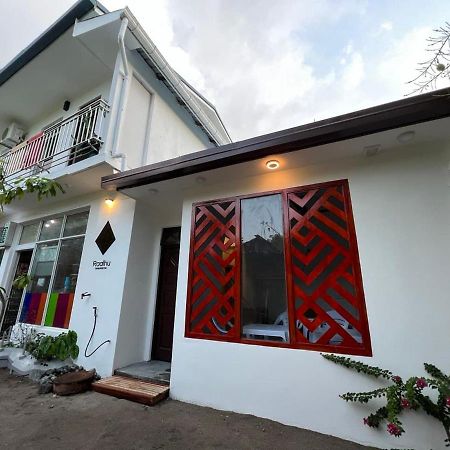 Raalhu Dhangethi Bed and Breakfast Esterno foto