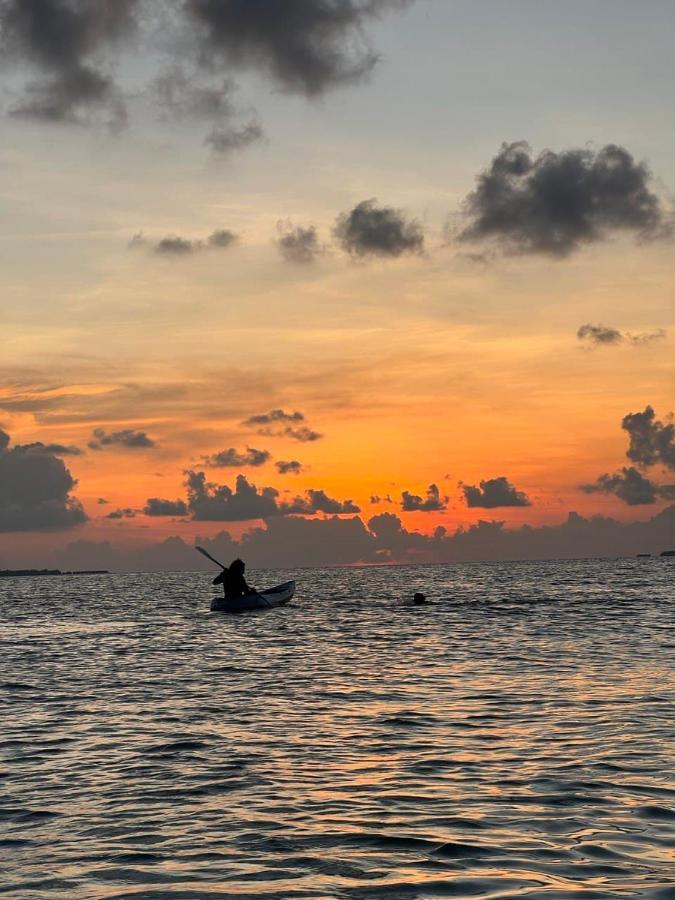 Raalhu Dhangethi Bed and Breakfast Esterno foto